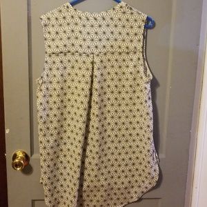 H&M Tops - H&M size 14 printed tunic top H&M Tops - H&M size 14 printed tunic top